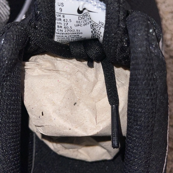 NWOT Men’s Nike tennis shoes - Picture 4 of 5